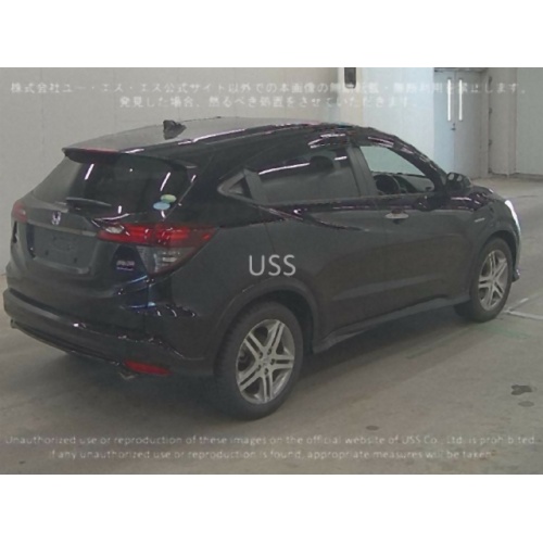 2020_black_honda_vezel_rs_model_4